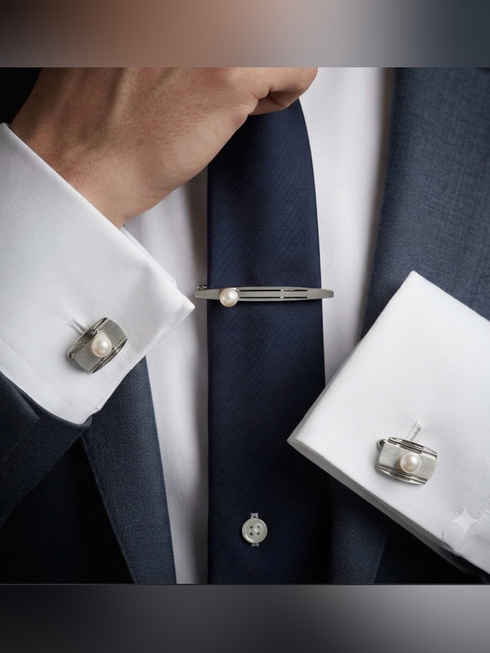 Genuine Pearl and silver 850 Cuff links and Tie Clip Vintage Japanes